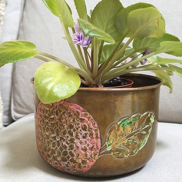 Hand Carved and Hand Painted Round Brass Cache Pot - Picture 8 of 8